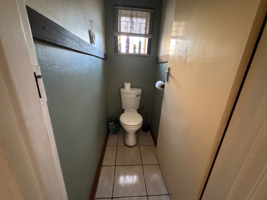 3 Bedroom Property for Sale in Roosheuwel North West